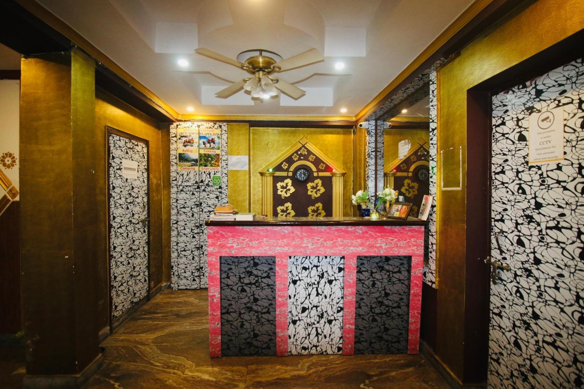 Sattva Cafe And Motel Rishikesh Ngoại thất bức ảnh